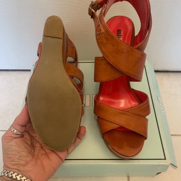 Unlisted platform wedges - Picture 3 of 5